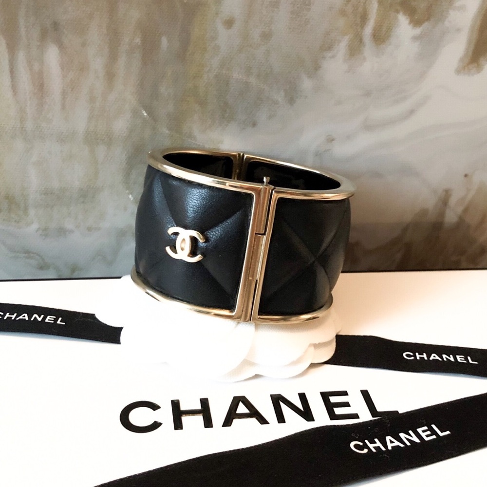 Chanel Quilted Black Leather Gold CC Cuff Bracelet - Picture 8 of 8